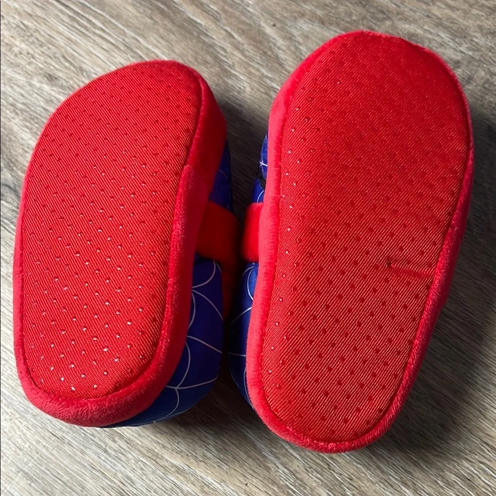 Marvel Spider-Man Red Slippers Size 5-6